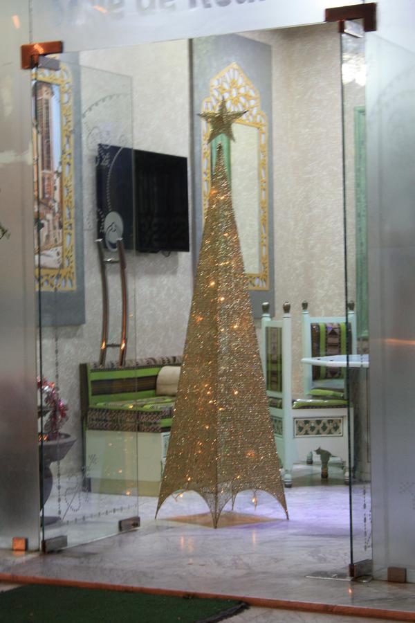 Hotel Saheb Ettabaa Tunis Bagian luar foto